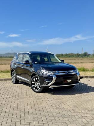 MITSUBISHI OUTLANDER 2.2 4X4 16V DIESEL 4P AUTOMÁTICO